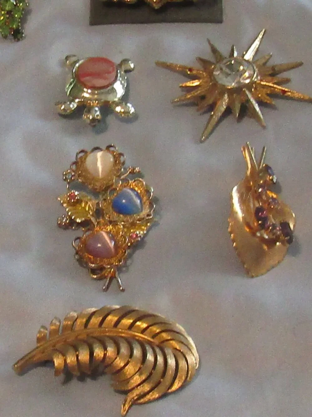 Lot 9 Stunning Mid-Century to New Rhinestone Faux Pearl Pins Brooches